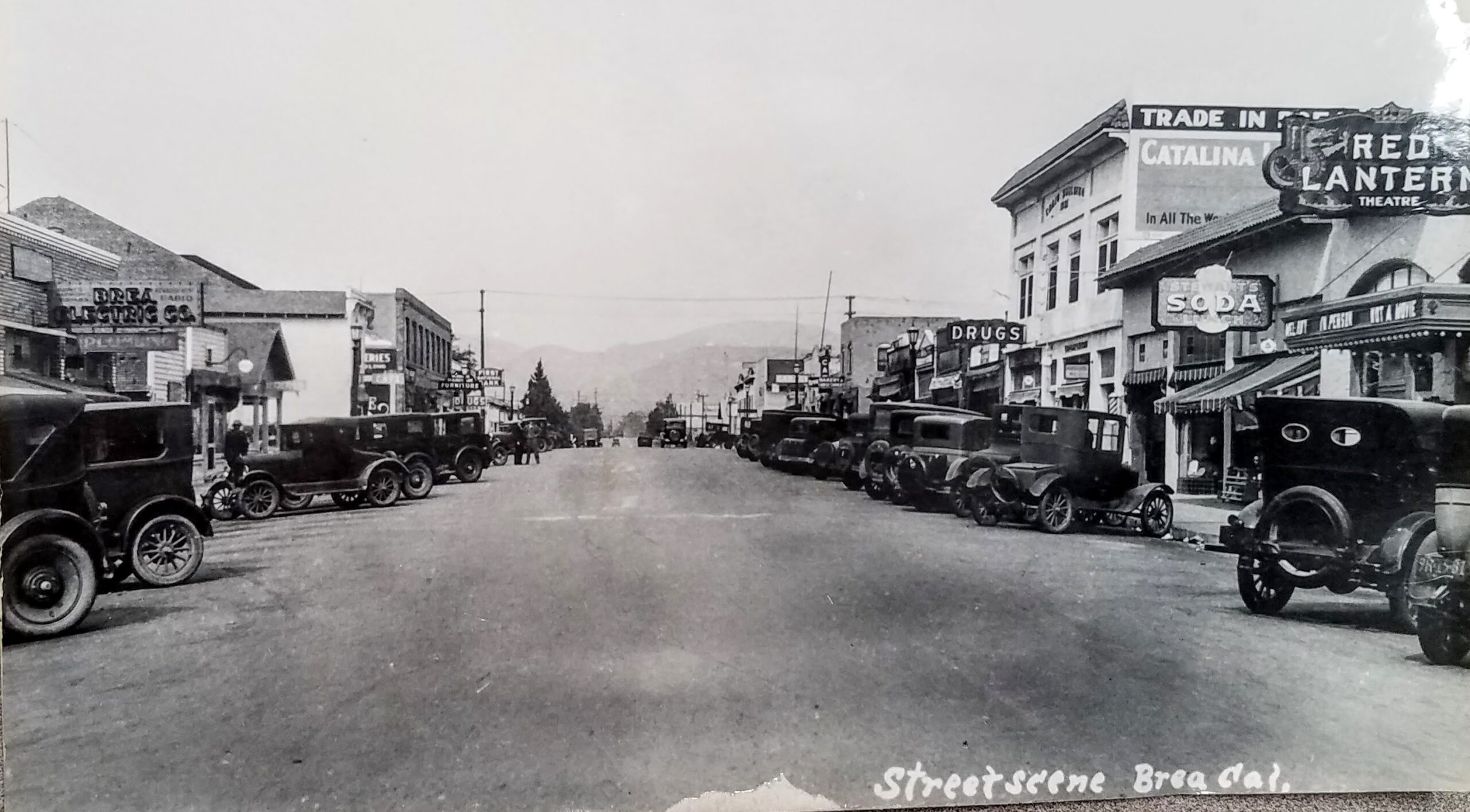 100 south block of Pomona Avenue, 1926